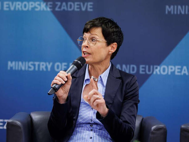 Komesarka Kos prvi put u Prištini: Bez Kosova nema sigurnosti u Evropi