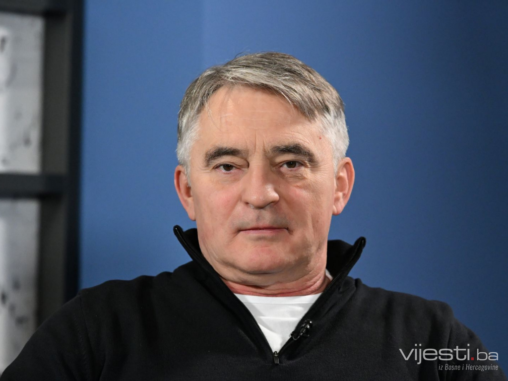 Komšić: Božić podsjeća na snagu skromnosti, odgovornosti i brige za bližnjeg