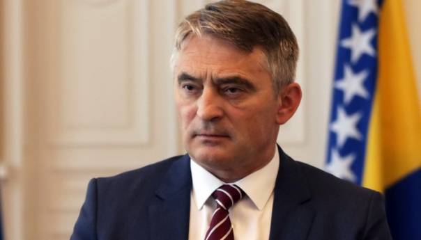 Komšić čestitao S. Makedoniji prijem u NATO