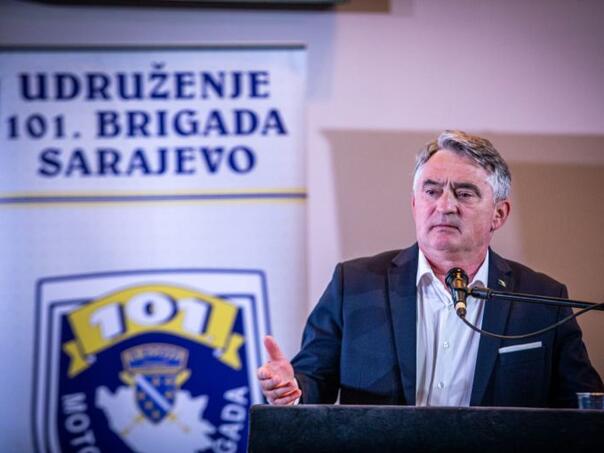 Komšić neuobičajno emotivan: "Plačem na Šehidski rastanak"