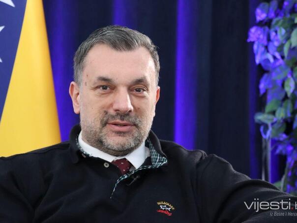 Konaković: Dodik se okružio naoružanim MUP-om, ali nema izlaza