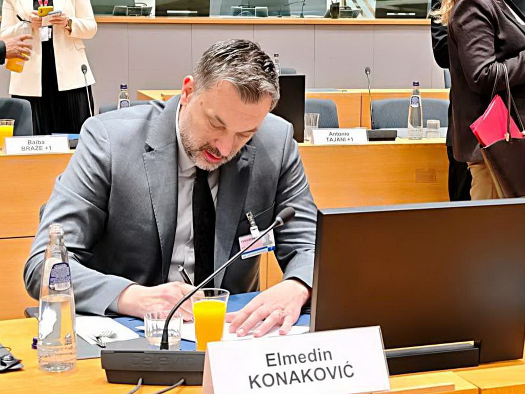 Konaković pozvao EU da se uključi u izbor novog visokog predstavnika