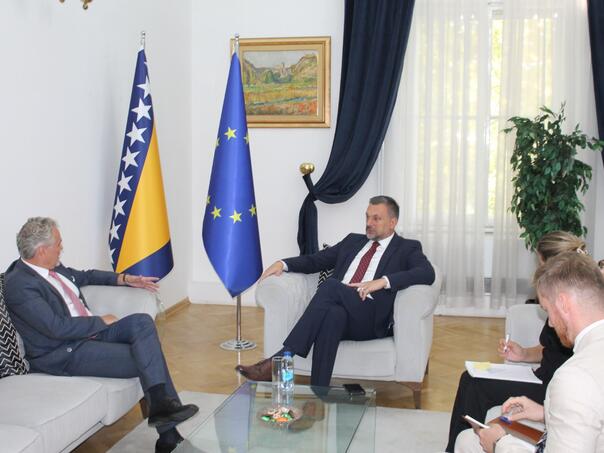 Konaković primio u oproštajnu posjetu Johanna Sattlera