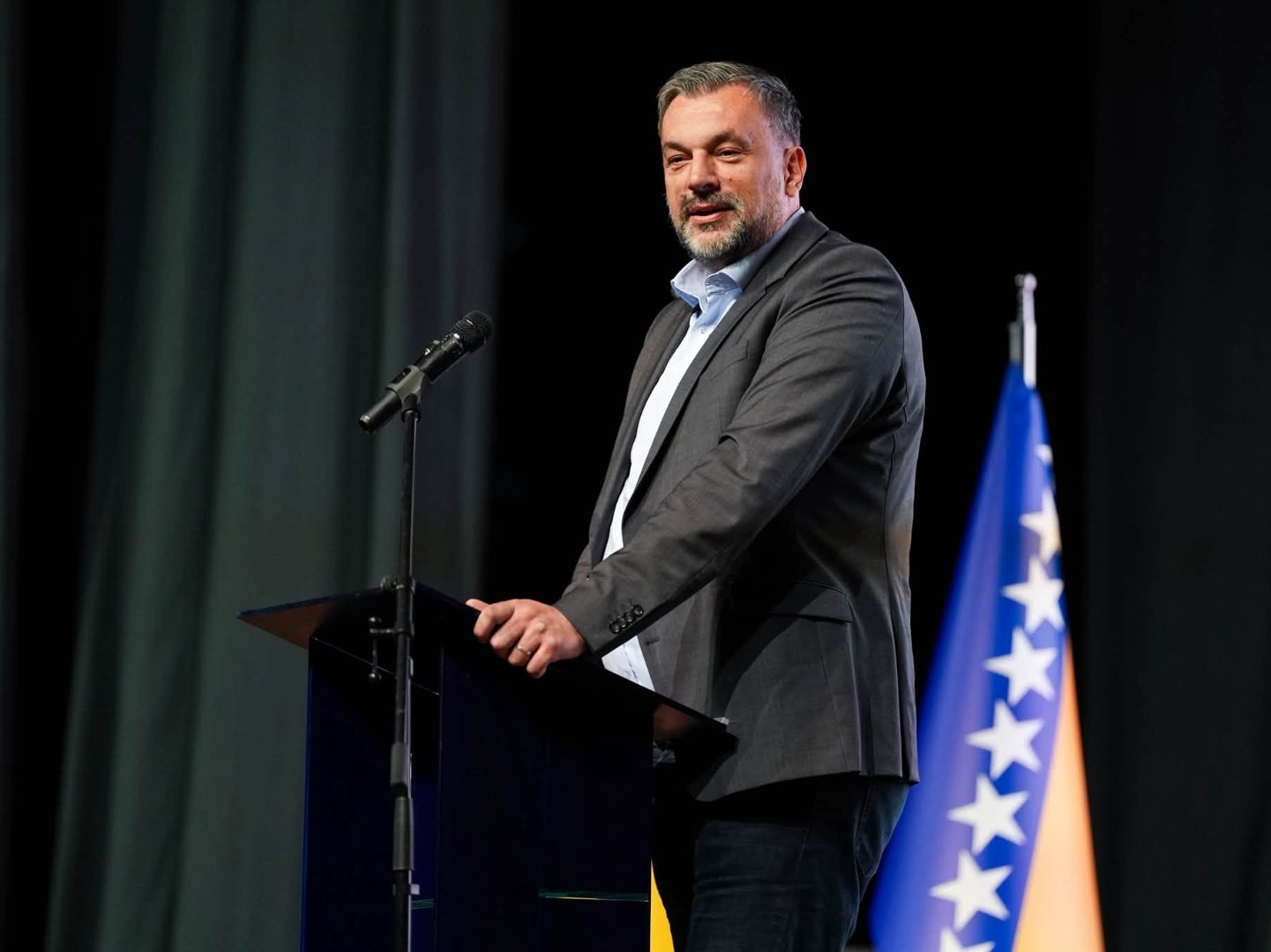 Konaković u Lukavcu: Podrška Sefera Halilovića Narodu i Pravdi je čast i obaveza