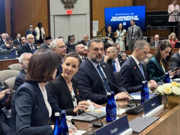 Konaković u Washingtonu: Politike koje ruše institucije BiH ne smiju biti ignorisane