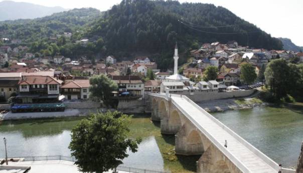 U Konjicu održana 'Kultura pamćenja' posvećena genocidu u Srebrenici