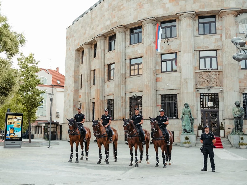 Konjica Žandarmerije MUP-a RS prošetala centrom Banja Luke