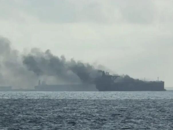 Kontejnerski brod pogođen projektilom u Hormuškom moreuzu