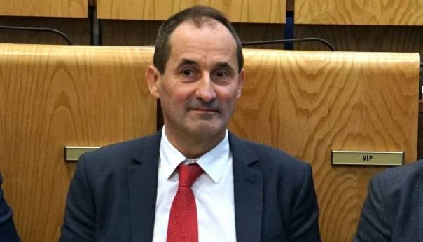 Kopač bh. vlastima: Zbog Bloka 7 jednom ćete imati glavobolju