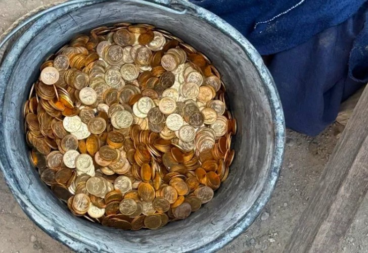 Kopali ispod kuće, pa pronašli blago vrijedno milione eura
