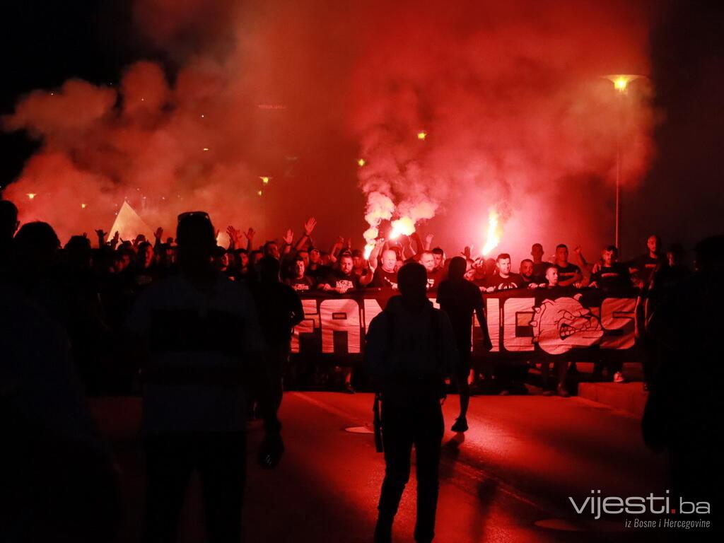 Korteo BH Fanaticosa krenuo prema Bilinom polju: Zmajevi će imati veliku podršku