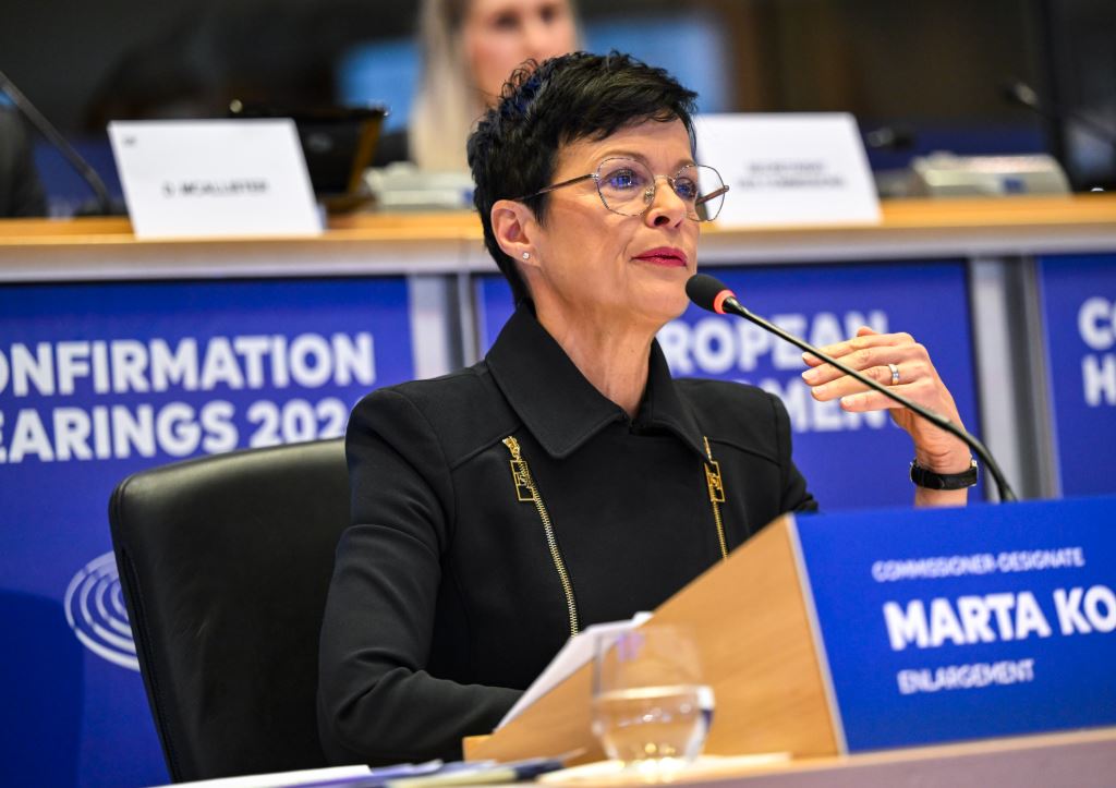 Kos: Neprihvatljive nepravilnosti na izborima u Srbiji