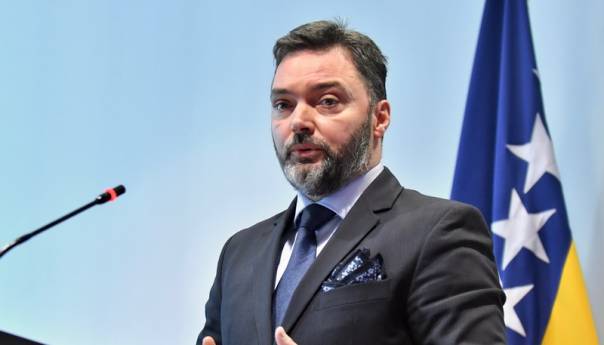 Košarac: Skinuta odluka o ekspertnom timu za Trgovsku goru, nedopustivo!