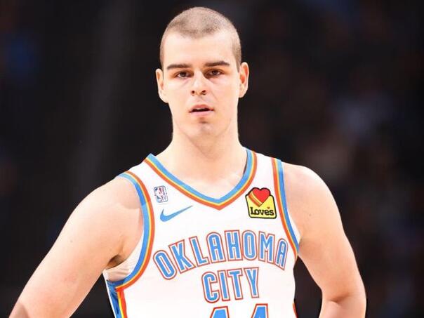 Košarkaš iz Srbije pobijedio rak, zaigrao u NBA ligi i postigao prvi koš