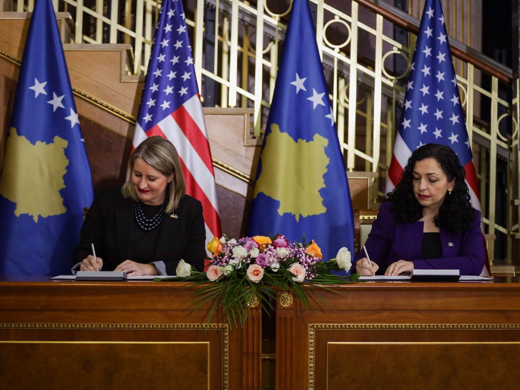 Kosovo i SAD potpisali Sporazum o razumijevanju protiv manipulacije informacijama iz stranih država