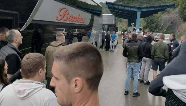 Kosovska policija vratila autobuse s prijelaza Jarinje