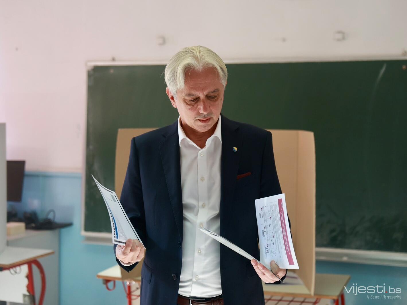 Kovačević: Građani danas odlučuju kakvu Bosnu i Hercegovinu žele