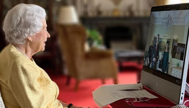 Kraljica Elizabeta se vratila redovnim aktivnostima