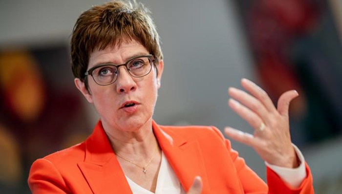 Kramp-Karrenbauer predložit će nasljednika na čelu CDU 24. februara