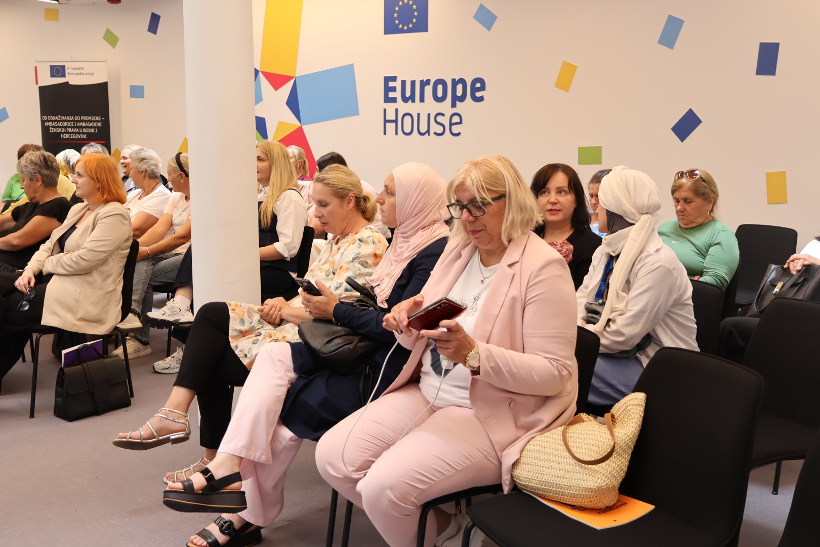 Kroz EU projekat 200 žena osnaženo, a više od 1.500 djece educirano o ljudskim i ženskim pravima
