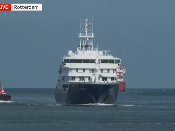 Kruzer Hondius stigao u Rotterdam, posada u karantinu zbog hantavirusa