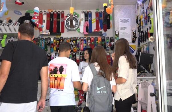 Kupovinom cool čarapa pomažete roditeljima u liječenju sinova