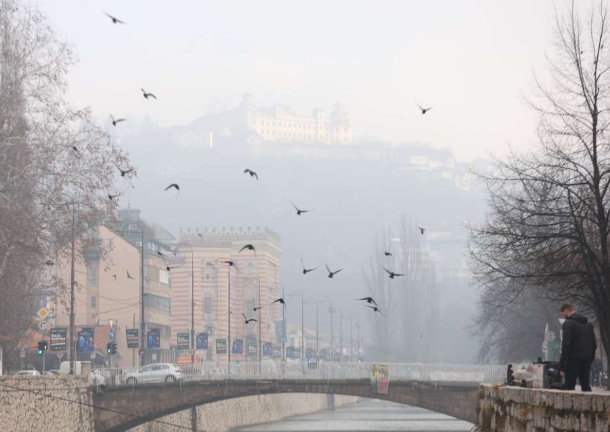 Kvalitet zraka u KS i dalje nepovoljan: Preporuke za osjetljive grupe