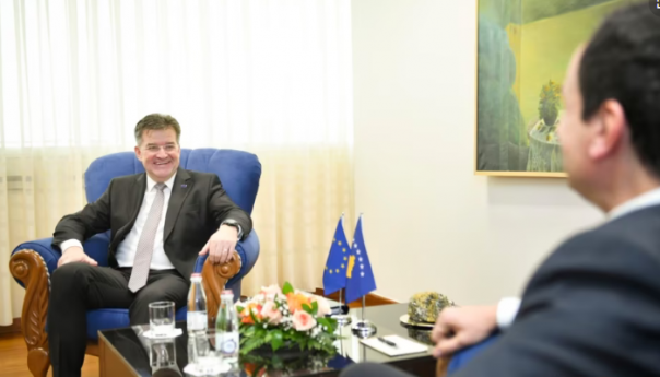 Lajčak u ponedeljak u Prištini i Beogradu