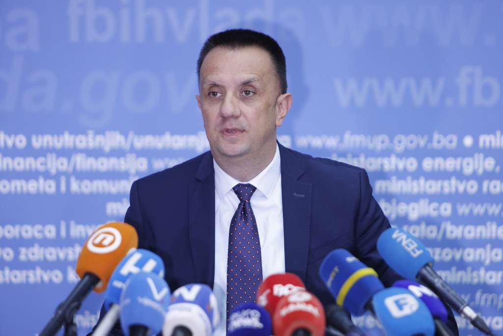 Lakić: Bez novog zakona o električnoj energiji BiH prijeti energetski kolaps