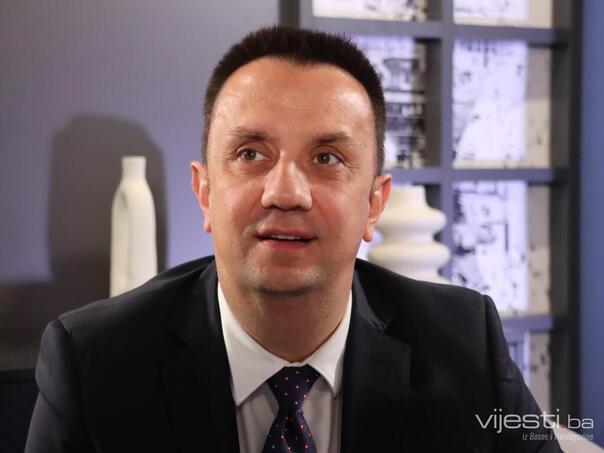 Lakić: Naredne godine bh. oružje koje ranije nismo proizvodili!