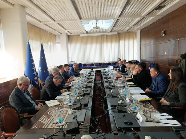 Federalni ministri i naftne kompanije razgovarali o tržišnim kretanjima