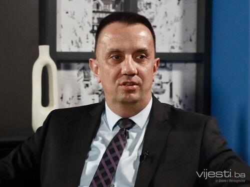 Lakić otvoreno o američkom partneru, gasu i novom bh. naoružanju