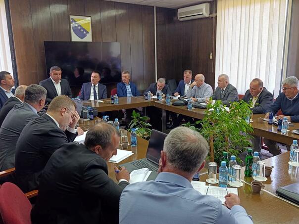 Lakić s Upravom Elektroprivrede BiH i rudnika: Stabilizirati energetski sistem