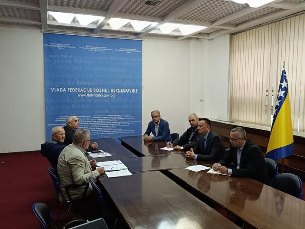 Lakić: Zrak smo spasili zatvaranja, nećemo ni od penzionera odustati