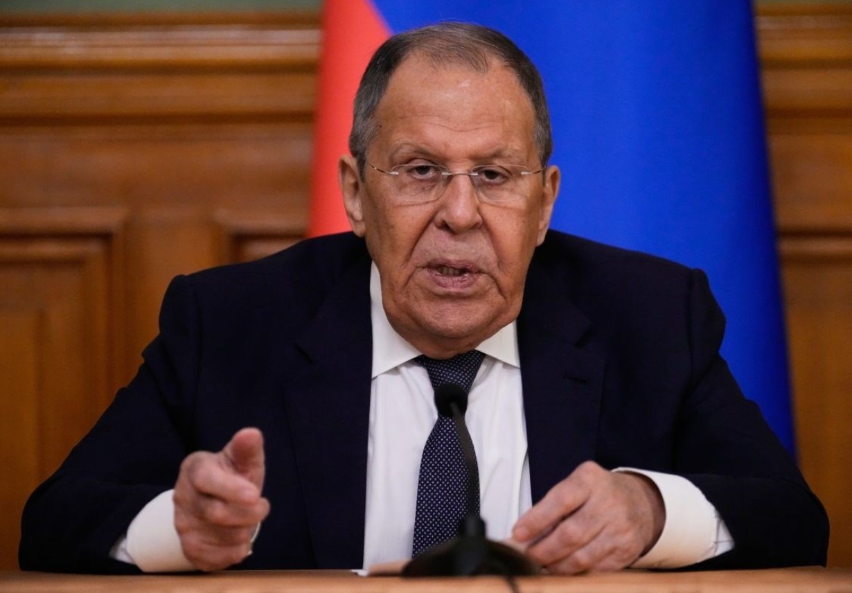 Lavrov provocira Brisel: Primite Ukrajinu pa gledajte kako se EU raspada