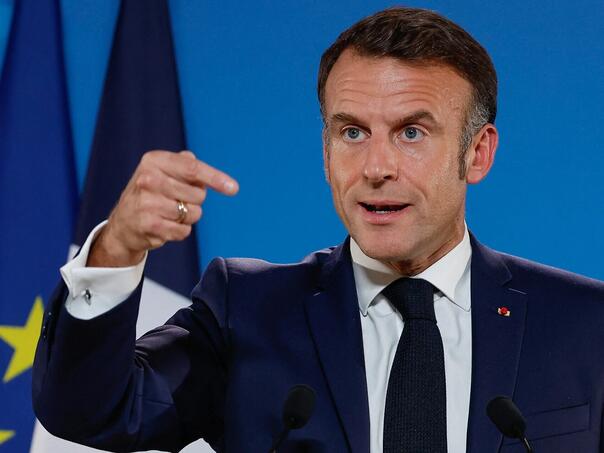 Lažna proruska kampanja povezuje Macrona s Epsteinom