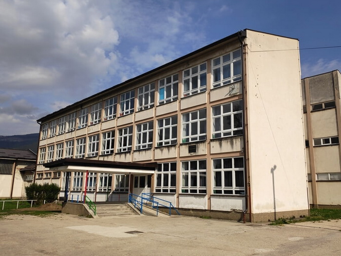 Lažne dojave o bombama u deset škola u Јajcu