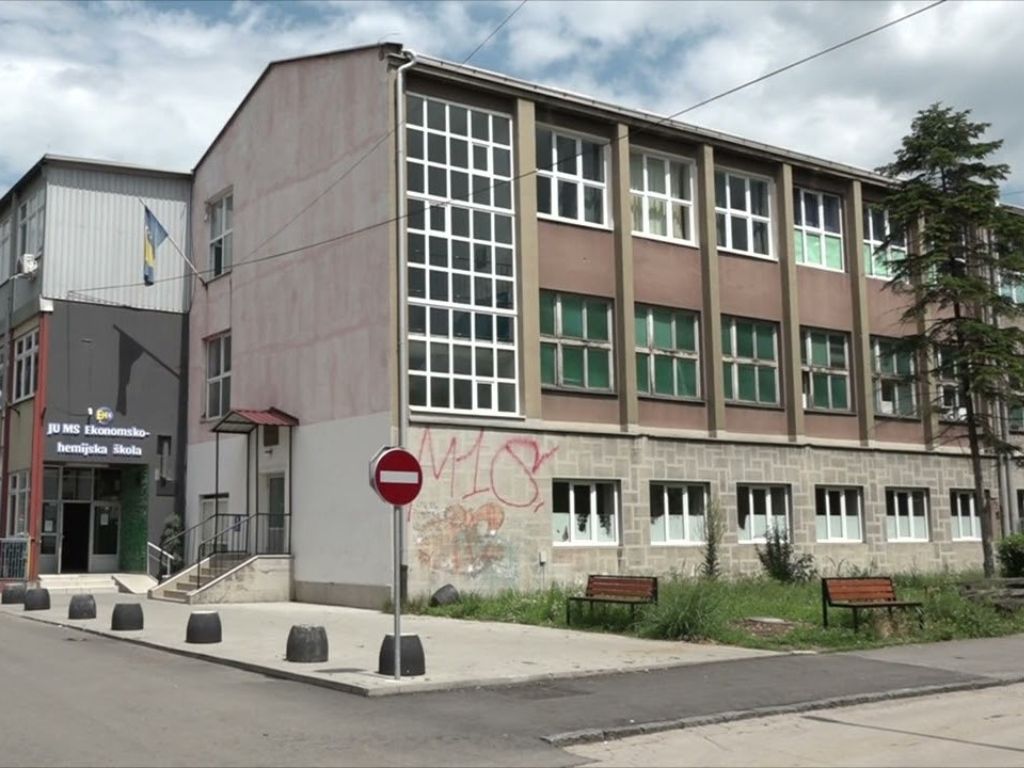 Lažne bombe uznemirile Lukavac: Iza svega dvojica srednjoškolaca