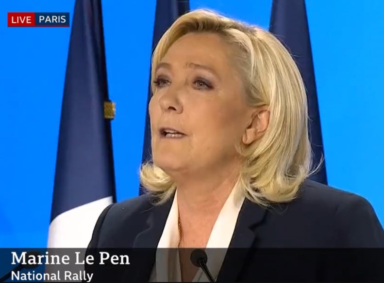 Le Pen vodi u anketama, ali francuska predsjednička utrka ostaje neizvjesna