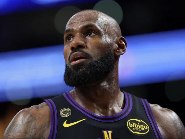 LeBron završio sezonu: Oklahoma "pomela" Lakerse i prošla dalje