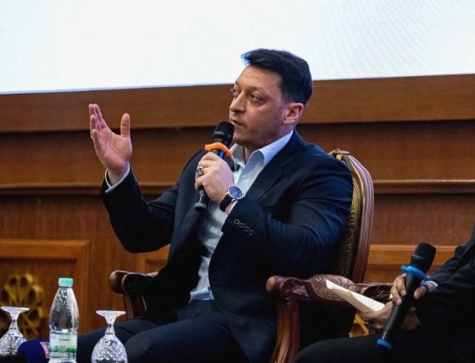 Legendarni Ozil: Izraelske klubove treba izbaciti iz Evrope