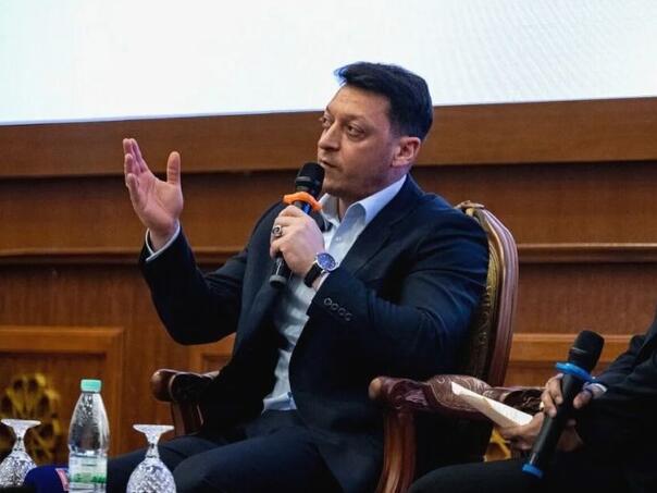 Legendarni Ozil: Izraelske klubove treba izbaciti iz Evrope