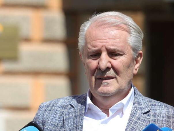 Lendo: Umjesto reformi, svjedočimo blokadama