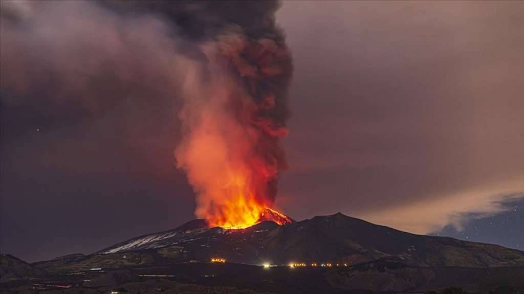 Letovi iz Catanije ponovo obustavljeni zbog erupcije Etne