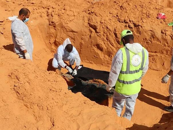 Libija: Skoro 50 migranata pronađeno u masovnim grobnicama