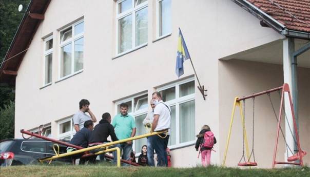 Liplje: Roditelji zbog bosanskog spremni pravdu tražiti pred sudom