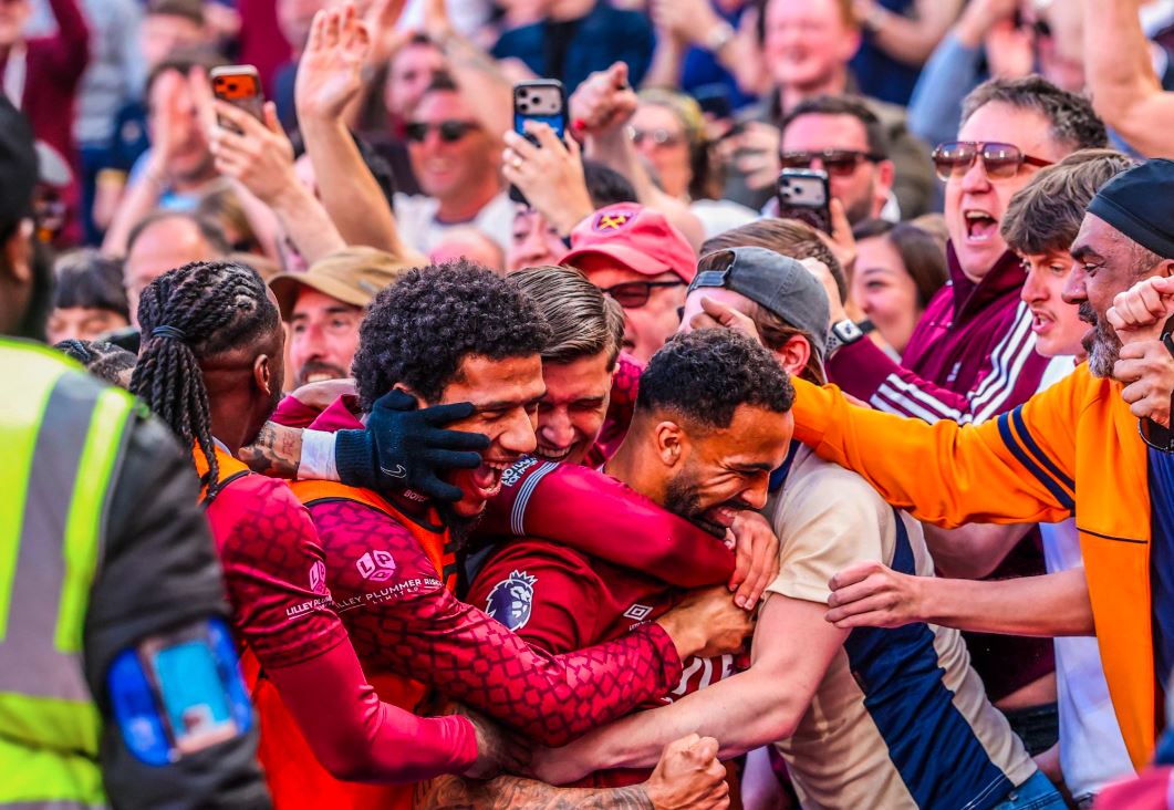 Liverpool slavio kući, Tottenham i West Ham preživjeli dramatične završnice