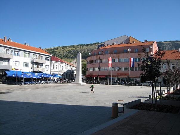 Livno: Potvrđena optužnica zbog prijetnji bratu i nedozvoljenog oružja