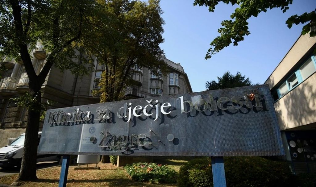 Ljekari se bore za život dječaka iz Zadra stradalog u požaru