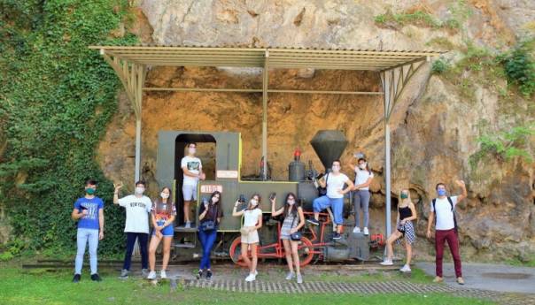 Ljetna škola fotografije uz pomoć mladih promoviše kulturno naslijeđe i turizam